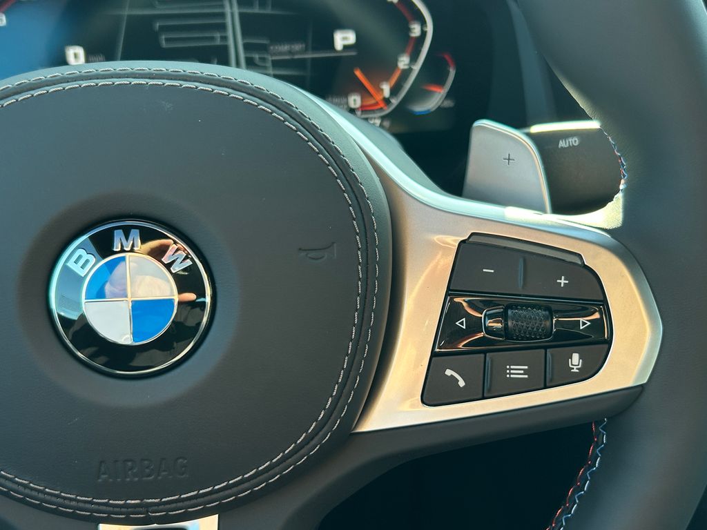 Thumbnail: 2026 BMW 8 Series - 19