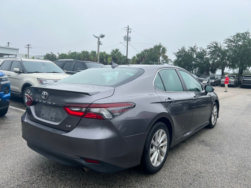 2023 Toyota Camry LE 3