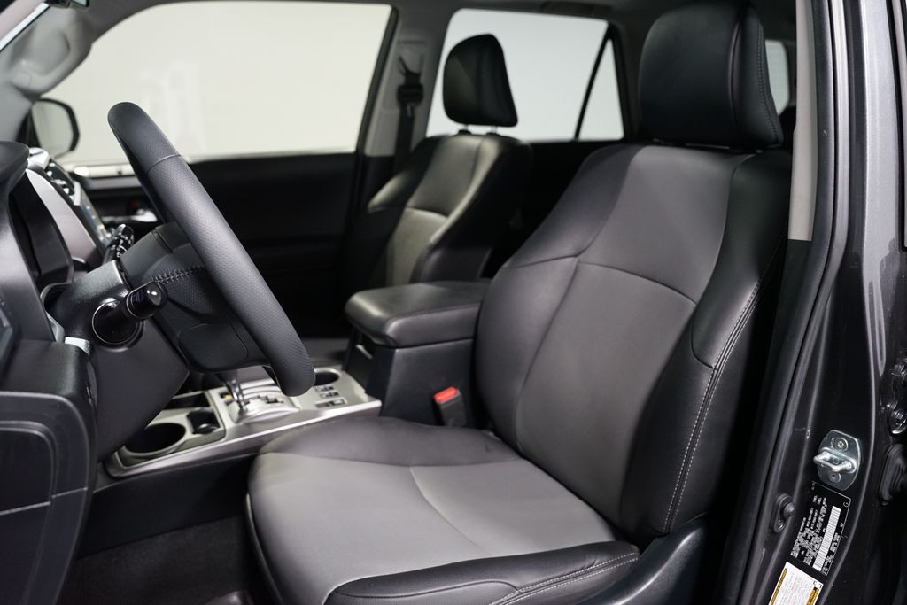 Thumbnail: 2022 Toyota 4Runner - 27