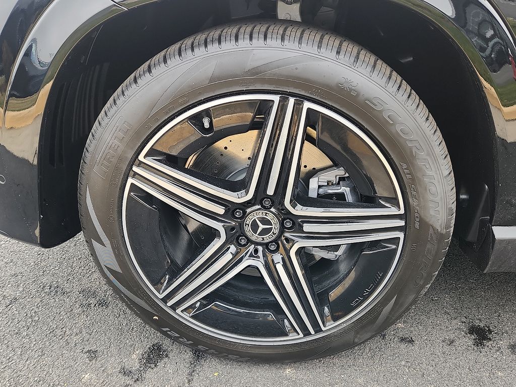 Thumbnail: 2026 Mercedes-Benz GLE - 5