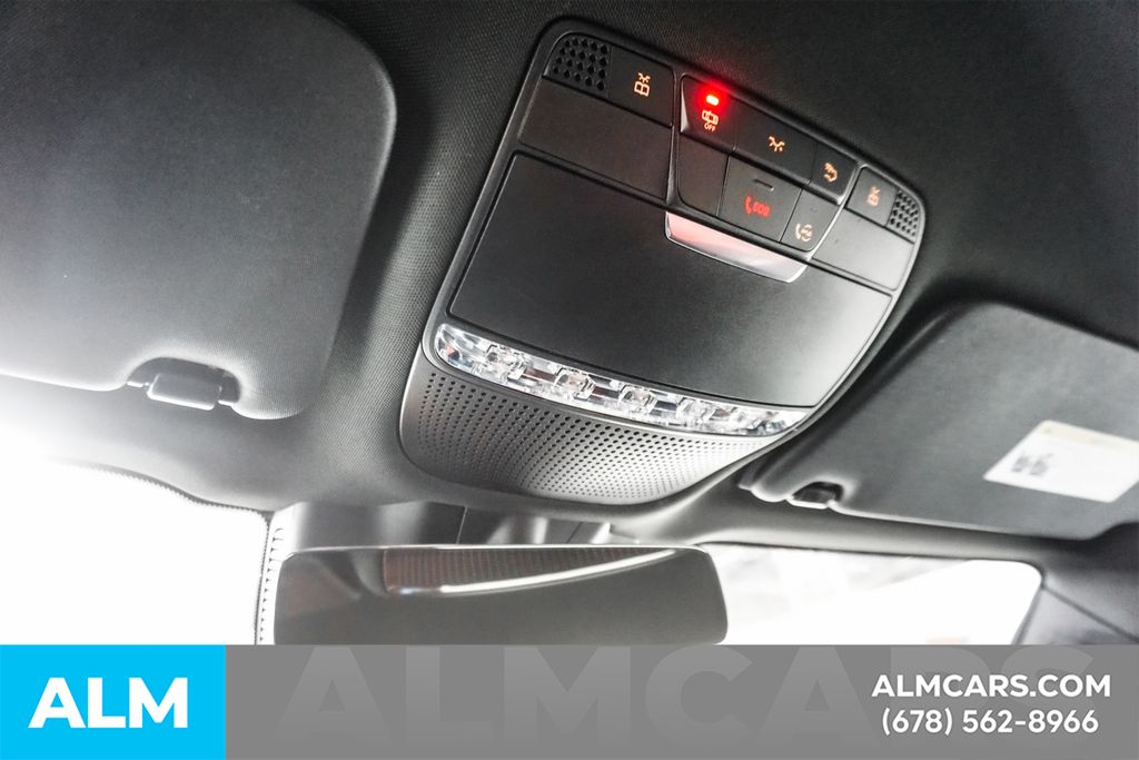 Used 2022 White Mercedes-Benz GLC 300 image 47