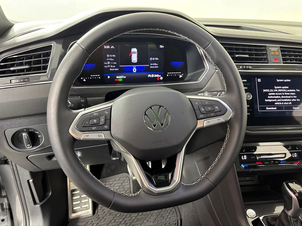 Thumbnail: 2023 Volkswagen Tiguan - 26