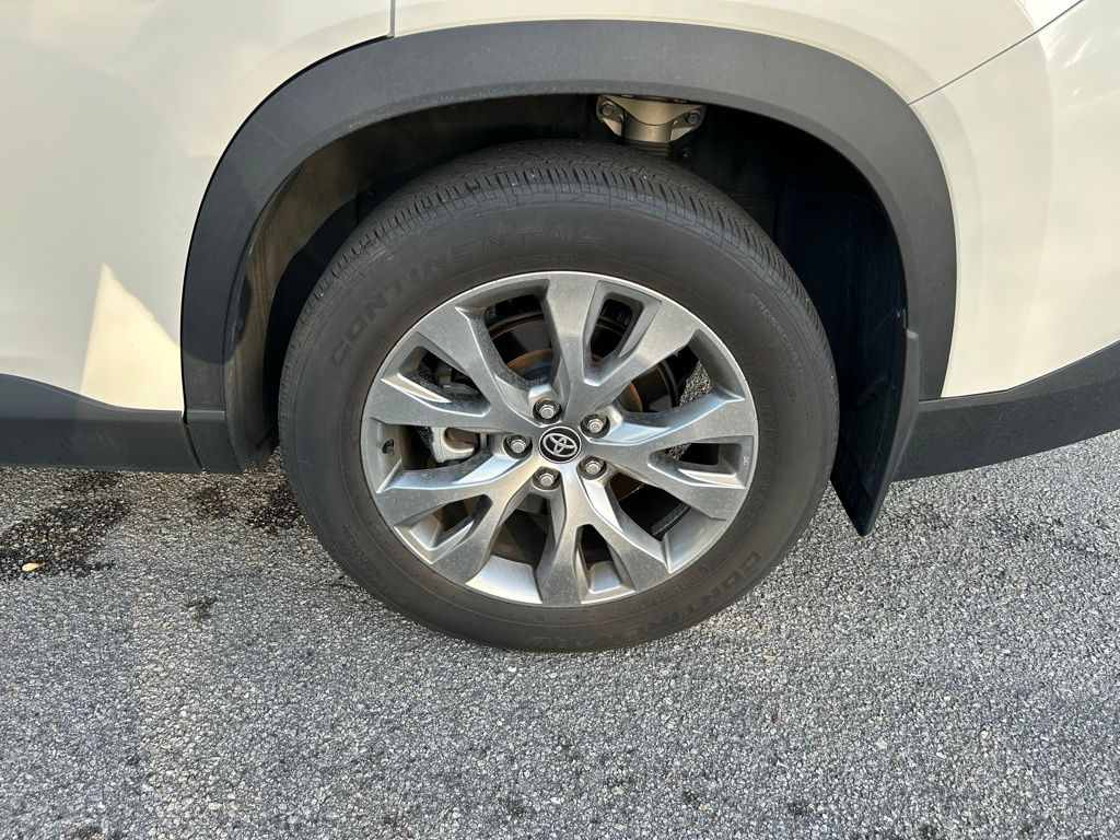 2024 Toyota Grand Highlander Limited 9
