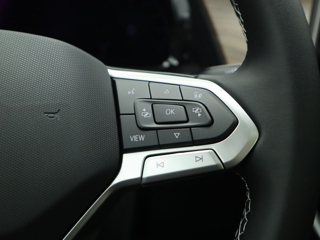 Thumbnail: 2026 Volkswagen Atlas - 12