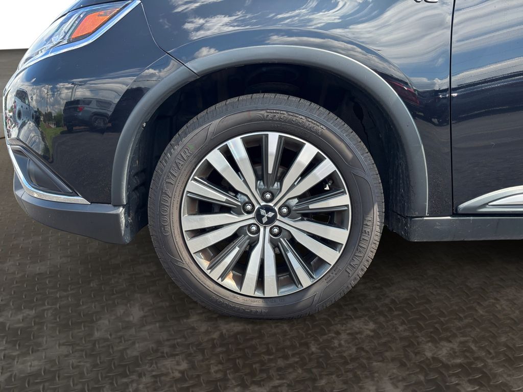 2019 Mitsubishi Outlander GT Black at Auto Express Mitsubishi