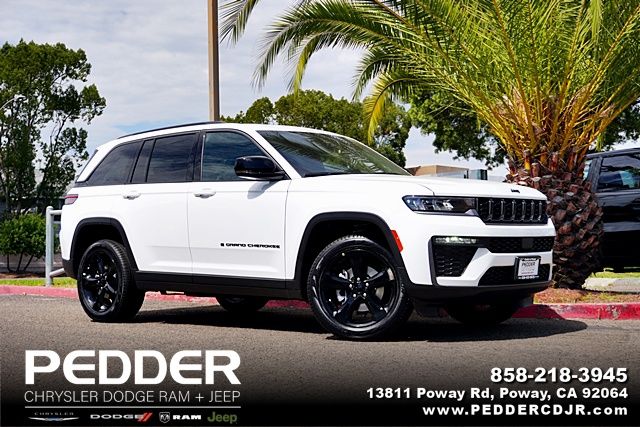 Bright White Clearcoat 2026 Jeep Grand Cherokee SUV / Crossover Four-Wheel Drive 8-Speed Automatic
