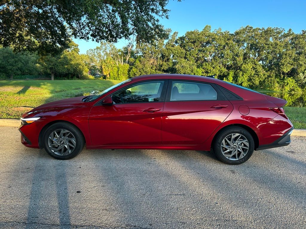 Thumbnail: 2024 Hyundai Elantra - 2
