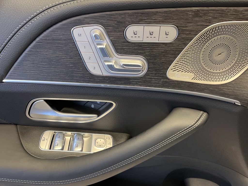 Thumbnail: 2026 Mercedes-Benz GLE - 12