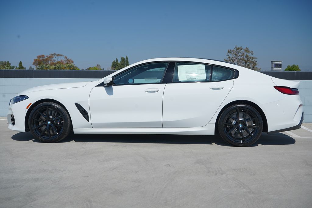 Thumbnail: 2026 BMW 8 Series - 4