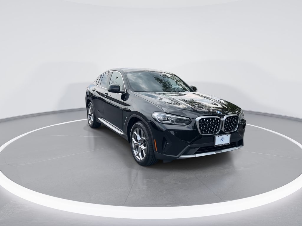 Thumbnail: 2023 BMW X4 - 2