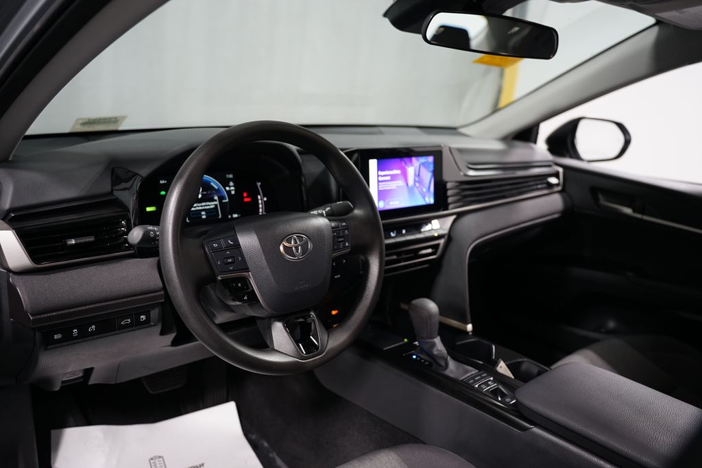 2025 Toyota Camry LE 11