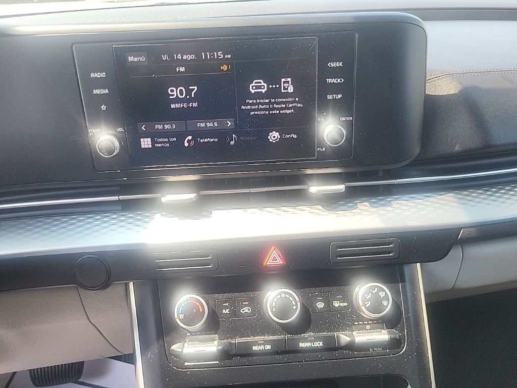 2022 Black Kia Carnival LX FWD Van