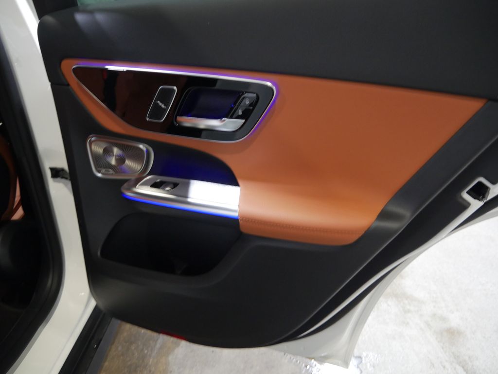 Thumbnail: 2026 Mercedes-Benz GLC - 22