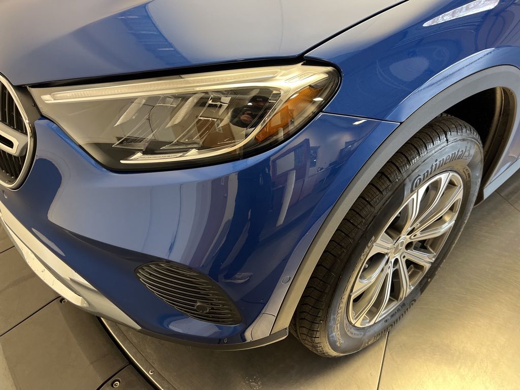 Thumbnail: 2026 Mercedes-Benz GLC - 9