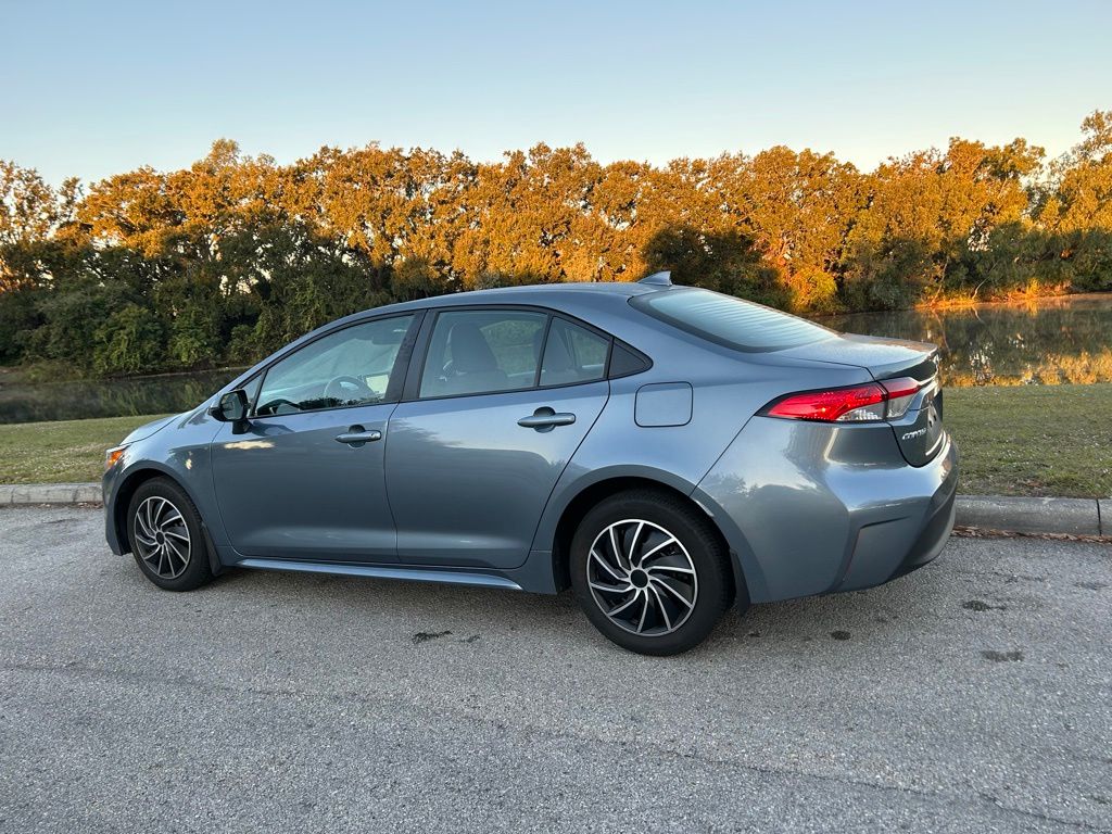 Thumbnail: 2025 Toyota Corolla - 3