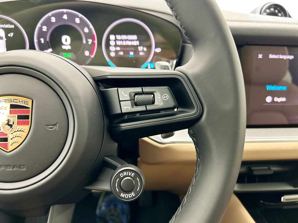 Thumbnail: 2026 Porsche Cayenne - 15