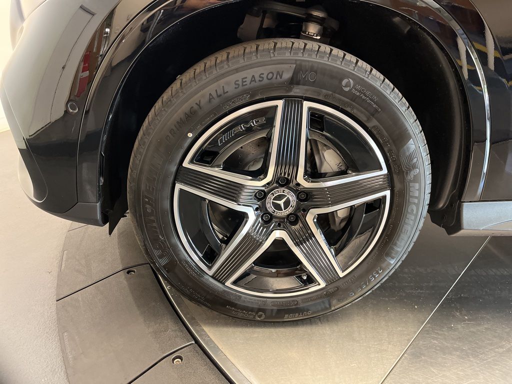 Thumbnail: 2026 Mercedes-Benz GLC - 10