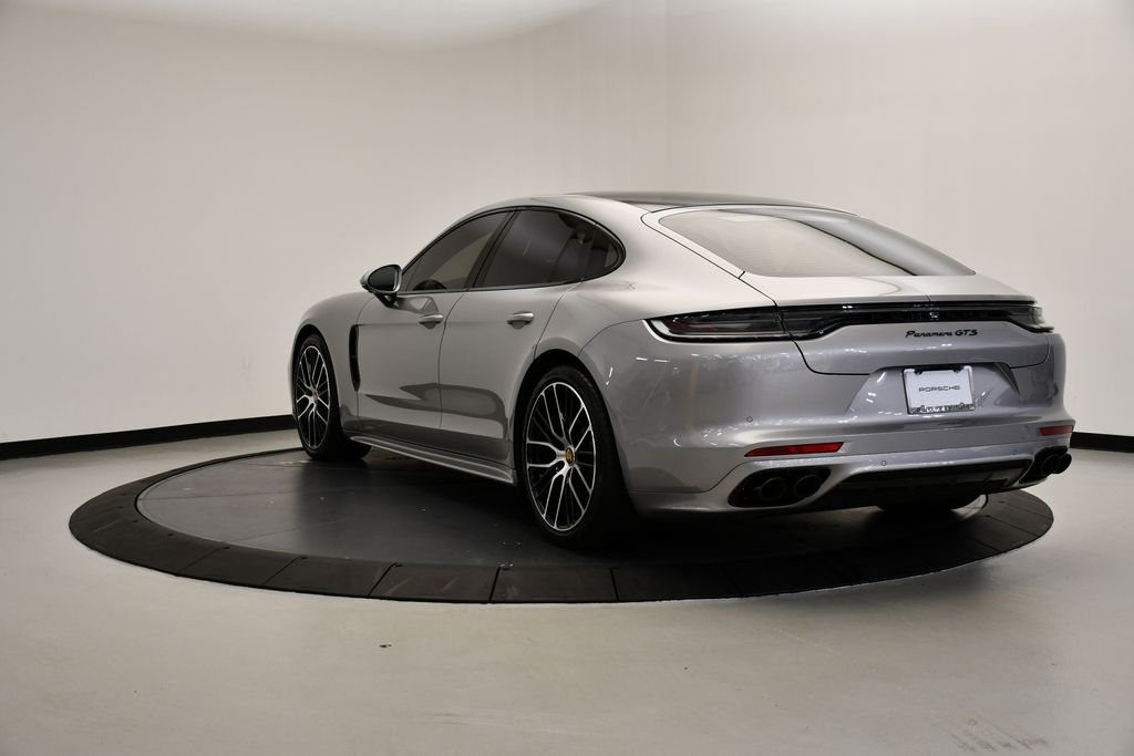 2023 Porsche Panamera GTS 3