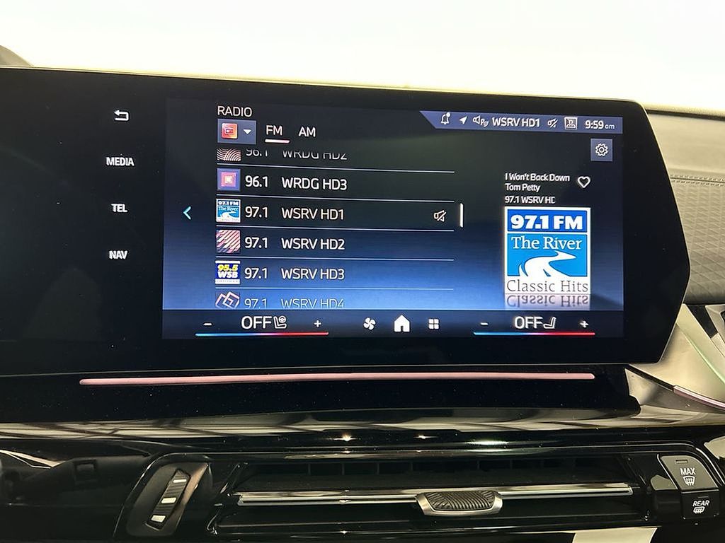 Thumbnail: 2025 BMW X2 - 18