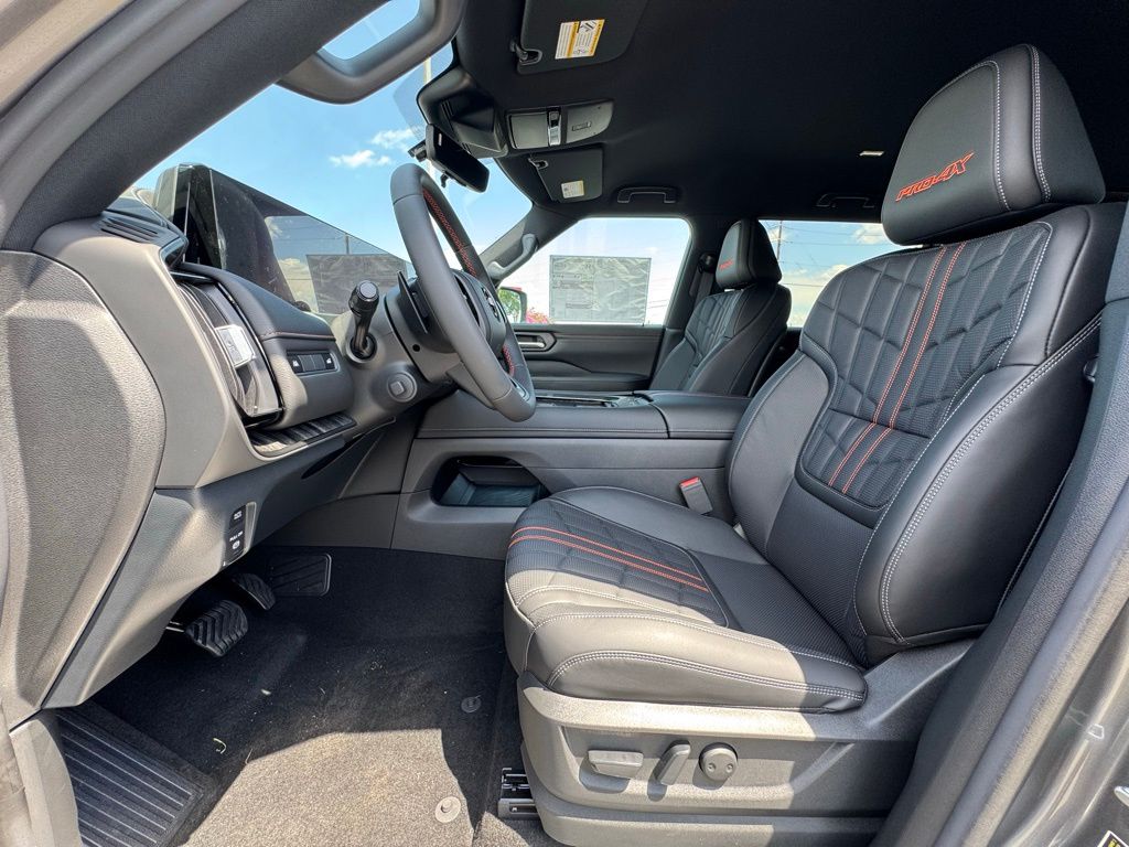 2025 Nissan Armada PRO-4X - Photo 22