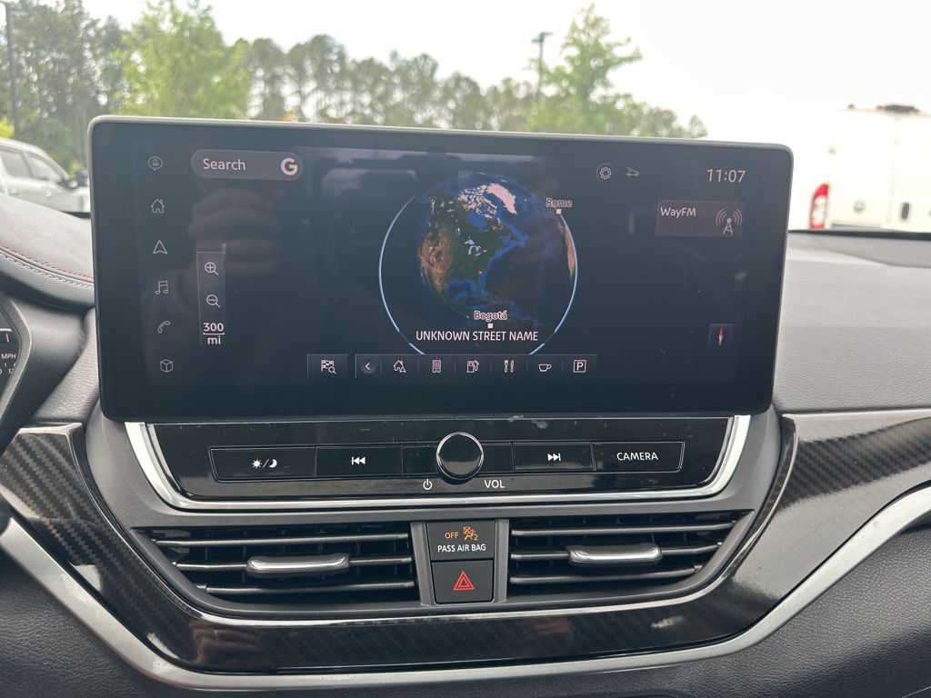 2024 Gun Metallic Nissan Altima 2.5 SR FWD Sedan