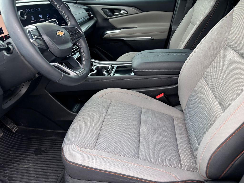 Used Car 2024 Chevrolet Traverse  Lt For Sale Under $40,000 In Austin, Texas