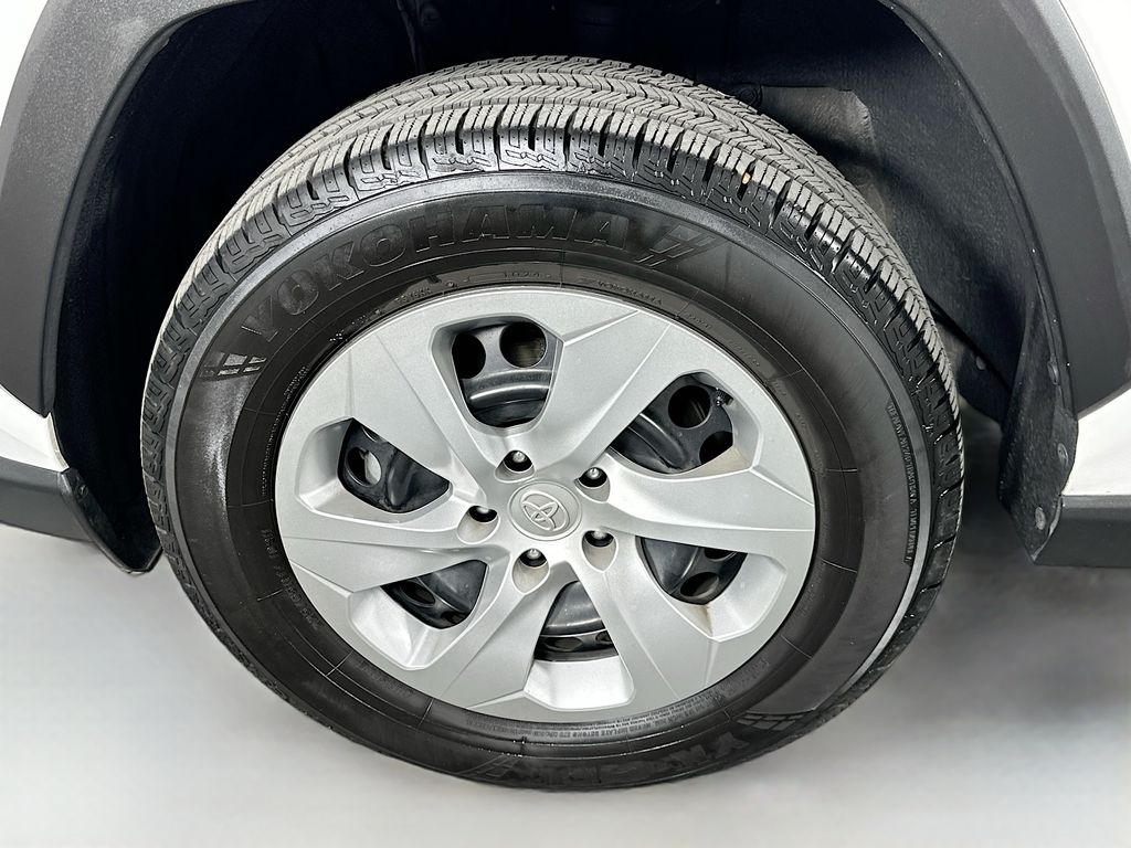 Thumbnail: 2023 Toyota RAV4 - 30