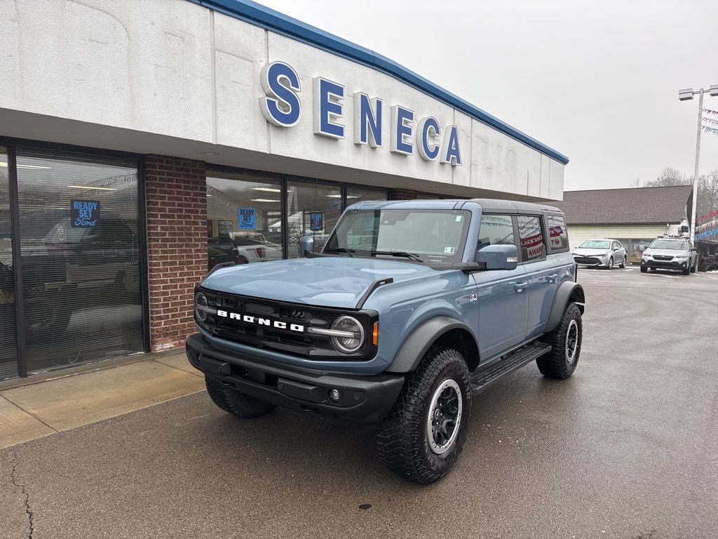 2024 Ford Bronco Outer Banks