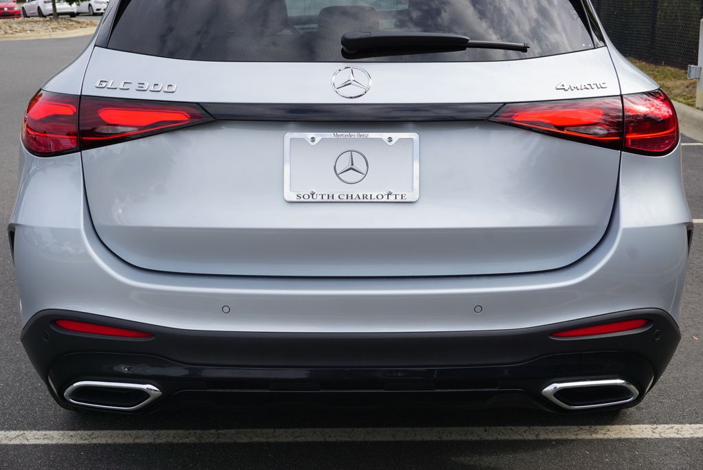 Thumbnail: 2025 Mercedes-Benz GLC - 15