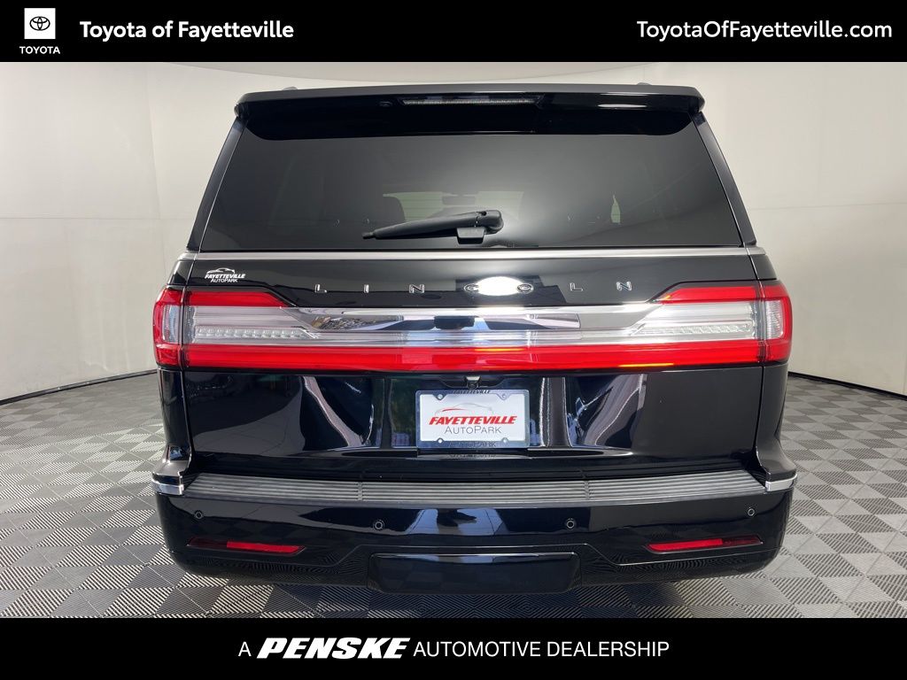 Thumbnail: 2018 Lincoln Navigator - 4