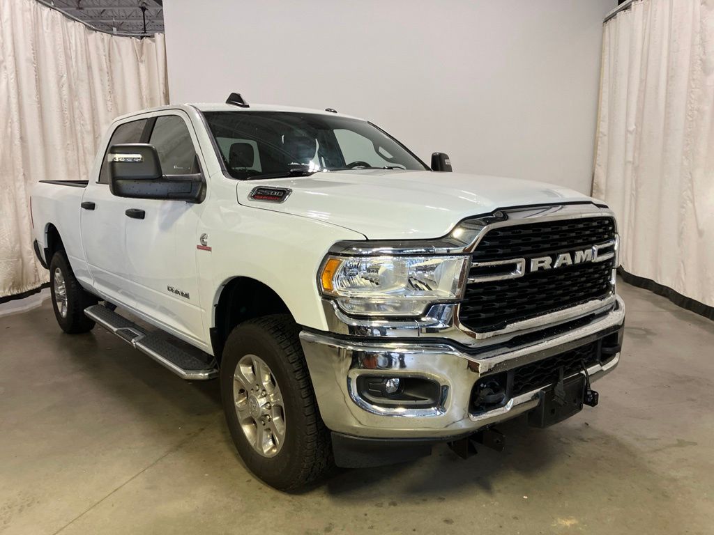 2024 RAM 2500 Big Horn Crew Cab 4WD