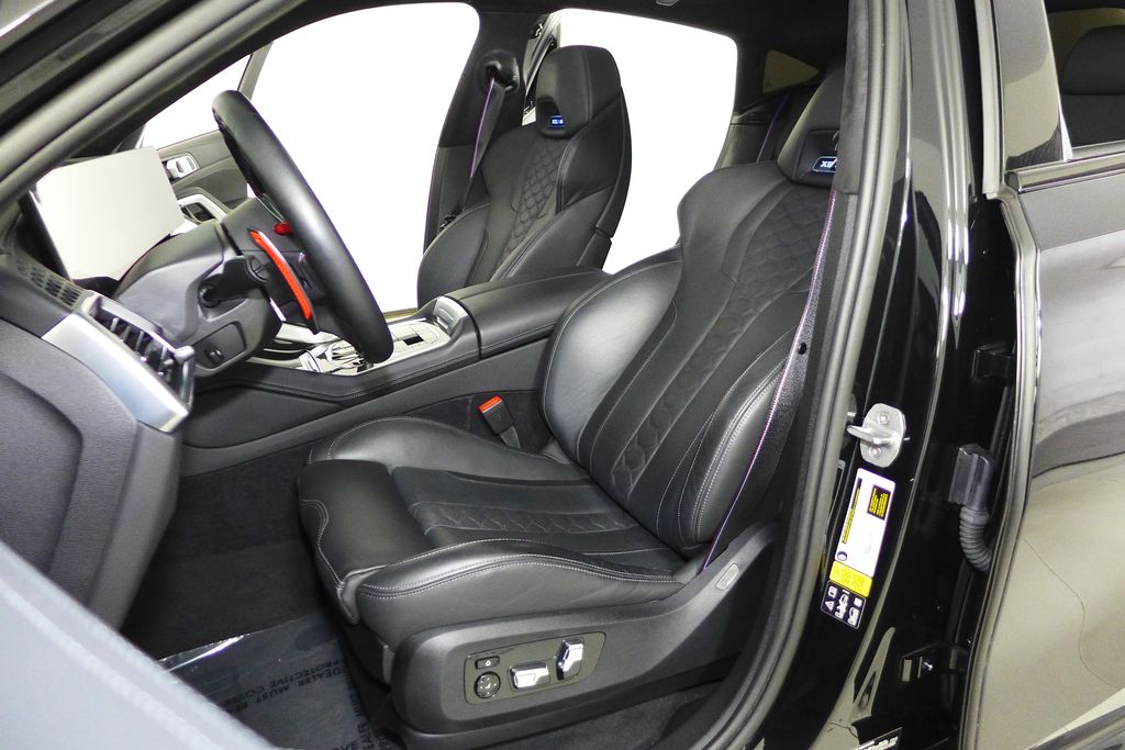 2024 BMW X6 M 22