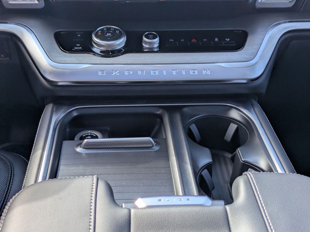 2027 Ford Expedition Max 