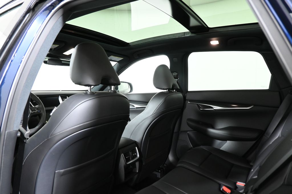 Thumbnail: 2025 INFINITI QX50 - 25