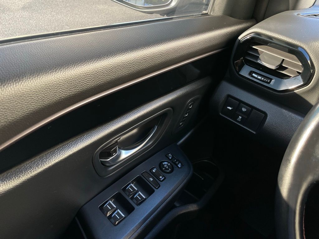 Thumbnail: 2023 Honda Pilot - 24