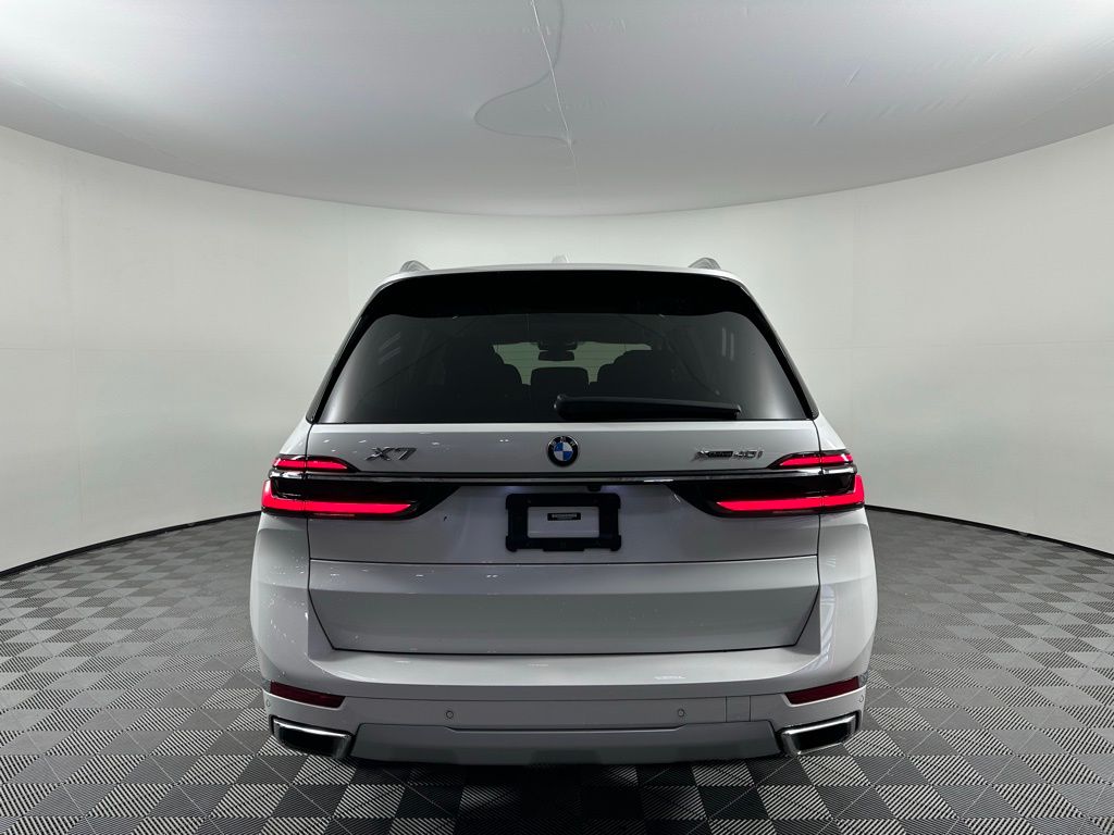 Thumbnail: 2023 BMW X7 - 6