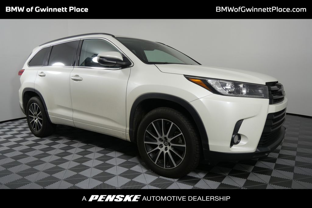 2018 Toyota Highlander SE -
                Duluth, GA