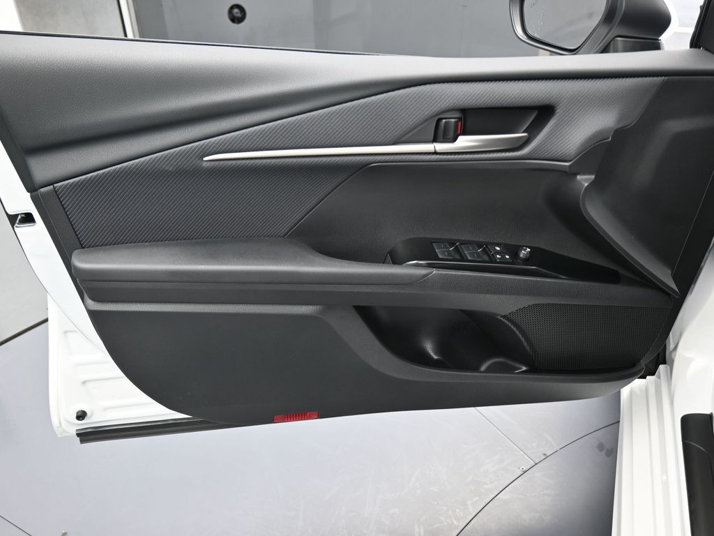 Used 2026 Wind Chill Pearl Toyota SE image 15