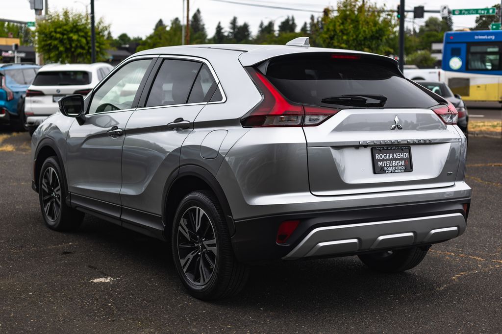 2025 Mitsubishi Eclipse Cross SE thumbnail 10