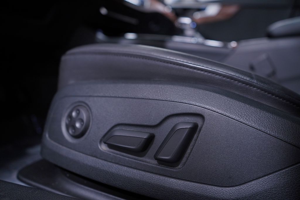 Thumbnail: 2022 Audi A4 - 18