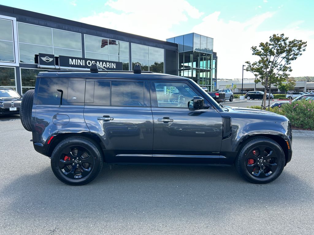 Thumbnail: 2023 Land Rover Defender - 6