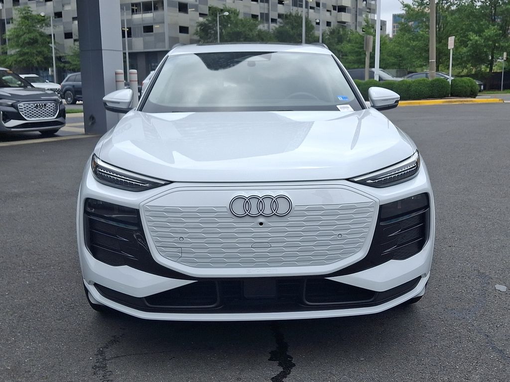 Thumbnail: 2025 Audi Q6 e-tron - 2
