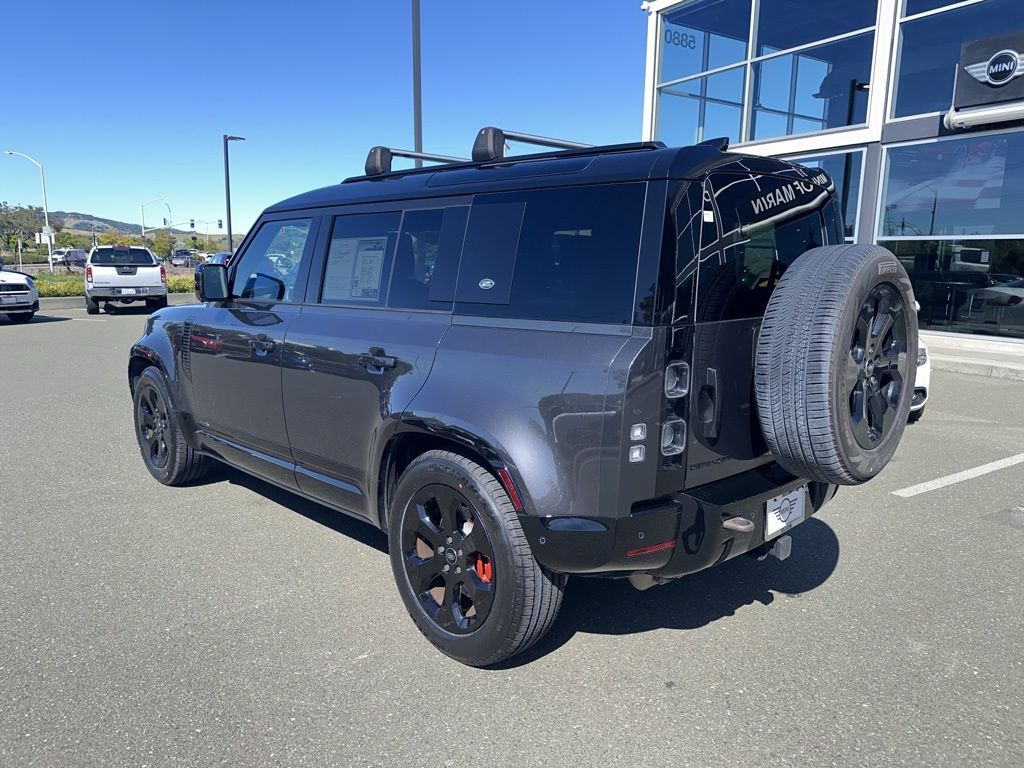 Thumbnail: 2023 Land Rover Defender - 4