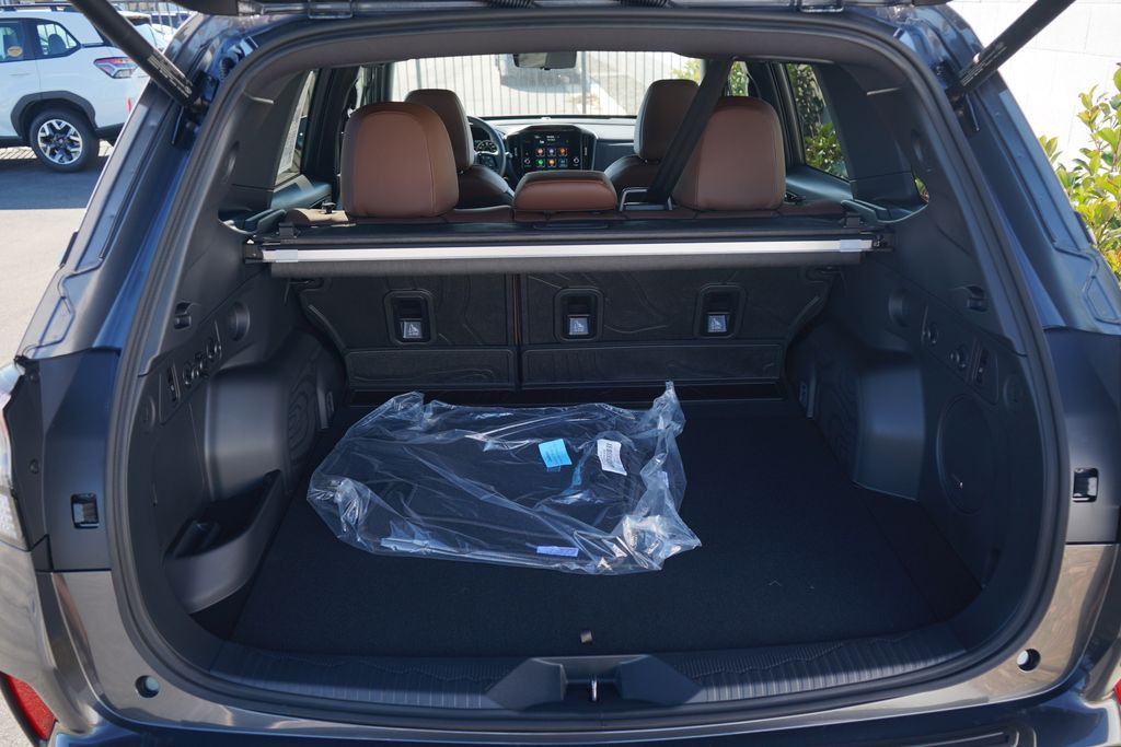 Thumbnail: 2025 Subaru Forester - 11