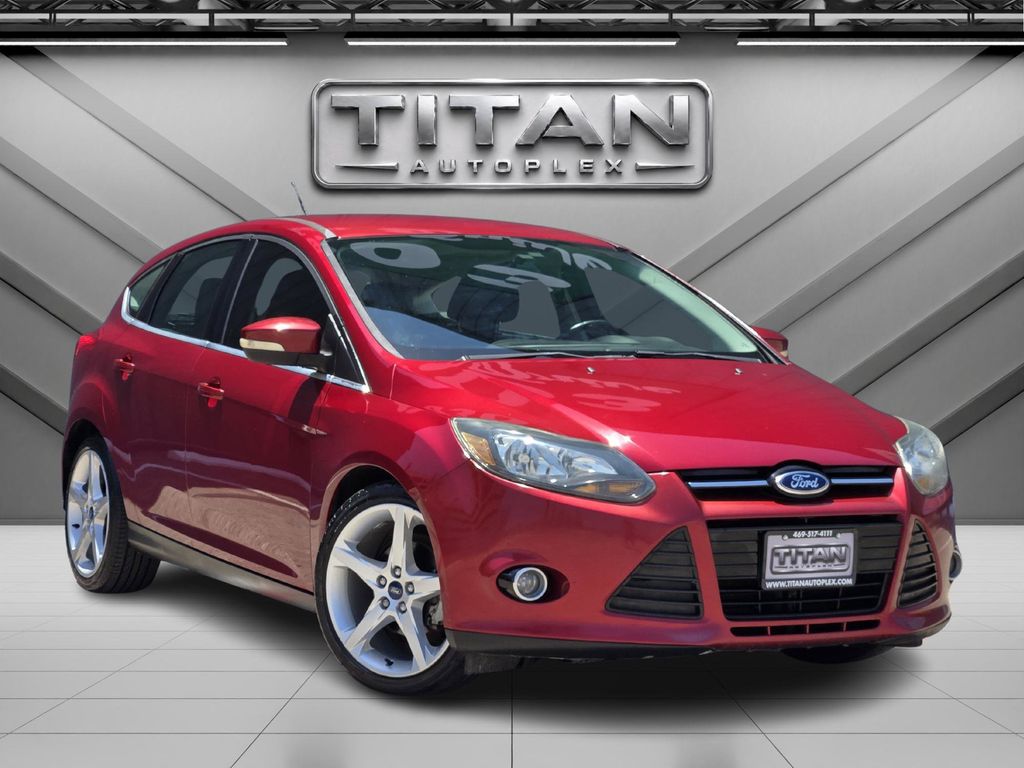 Ruby Red Metallic 2013 Ford Focus Hatchback Front-Wheel Drive 6-Speed Automatic