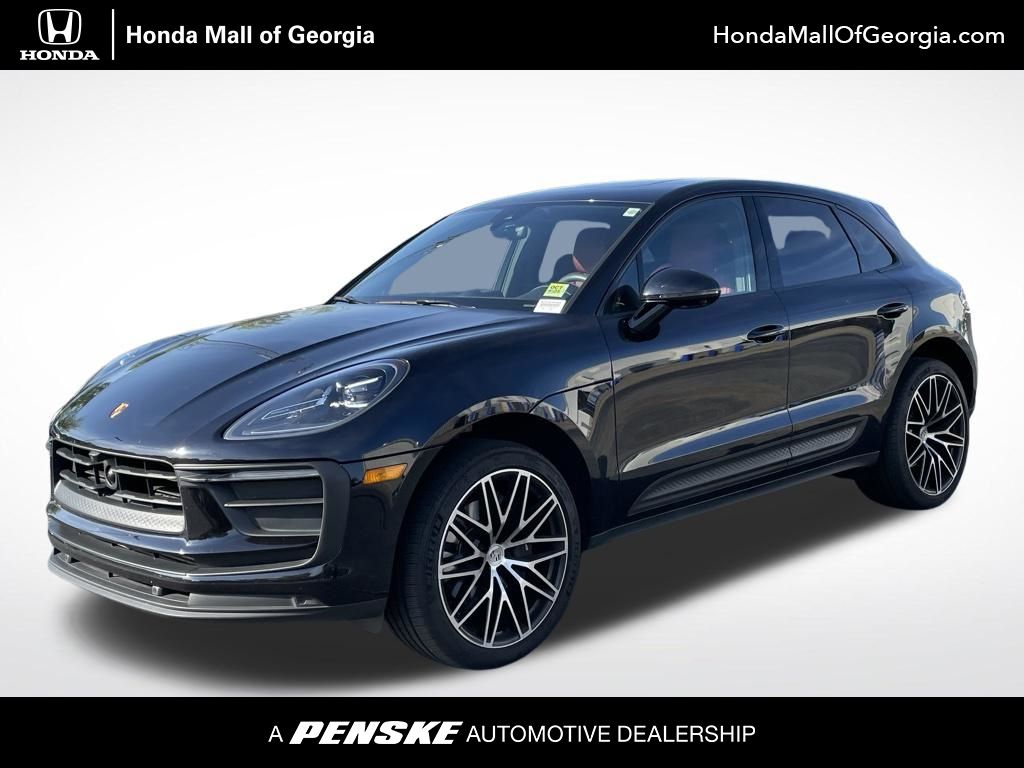 Thumbnail: 2024 Porsche Macan - 1