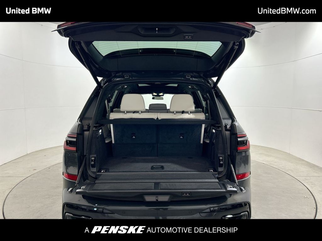 2025 BMW X7 xDrive40i 22