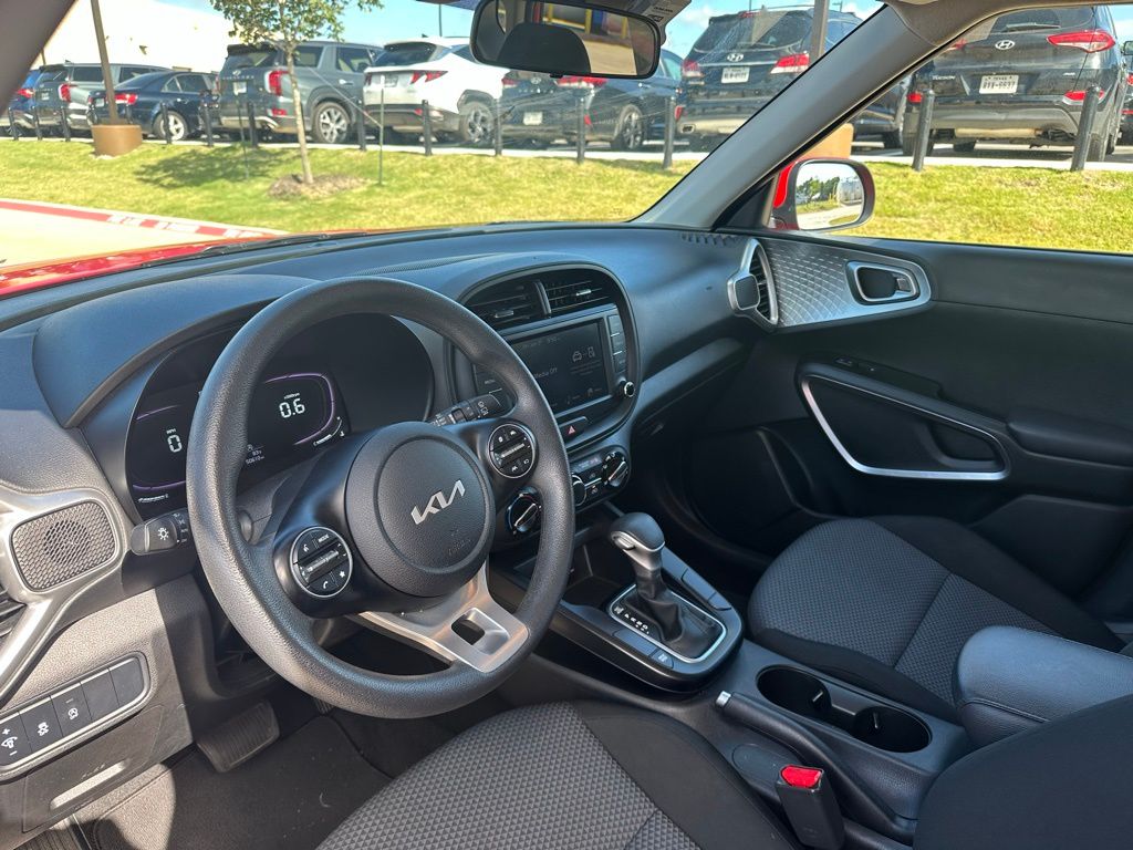 Thumbnail: 2023 Kia Soul - 5
