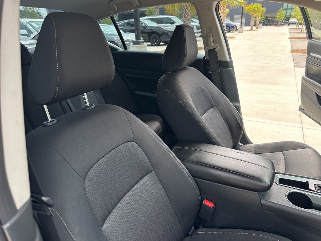 2022 Storm Blue Metallic Nissan Altima 2.5 SV FWD Sedan