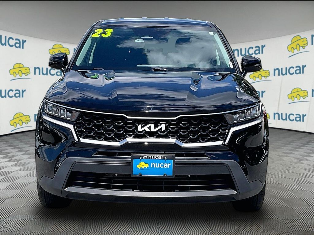 2023 Kia Sorento — photo 2
